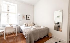 2Ndhomes Cozy And Compact Studio In Kamppi